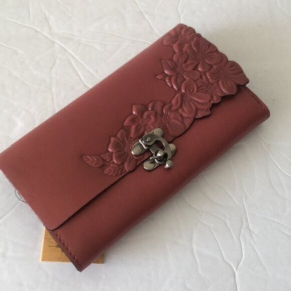 Patricia Nash Terresa Leather Wallet Hand Cut Tooled Pink - Picture 5 of 12